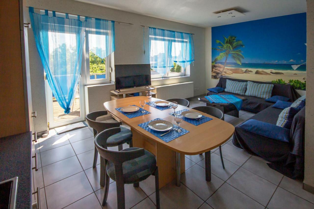 Vulkanpark-Ferienwohnung Karibic Nickenich Extérieur photo